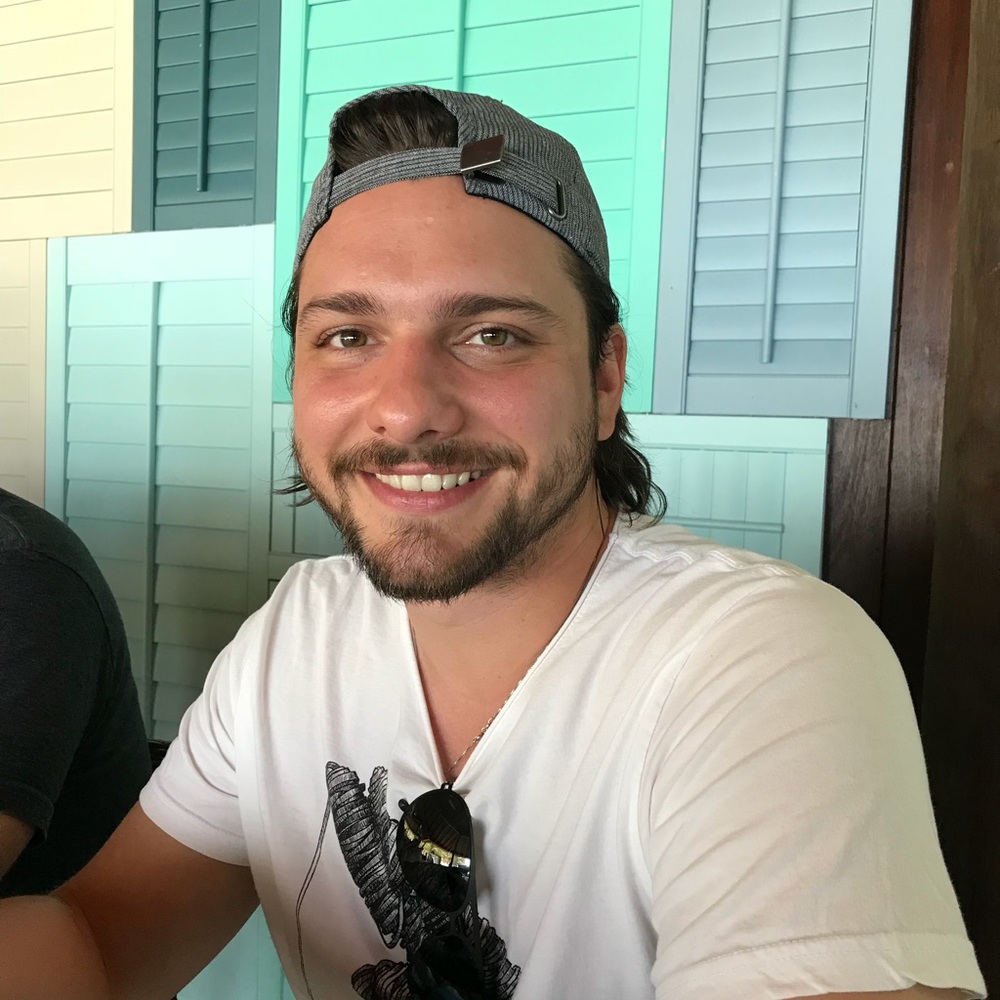 Meet your Posher, Juan